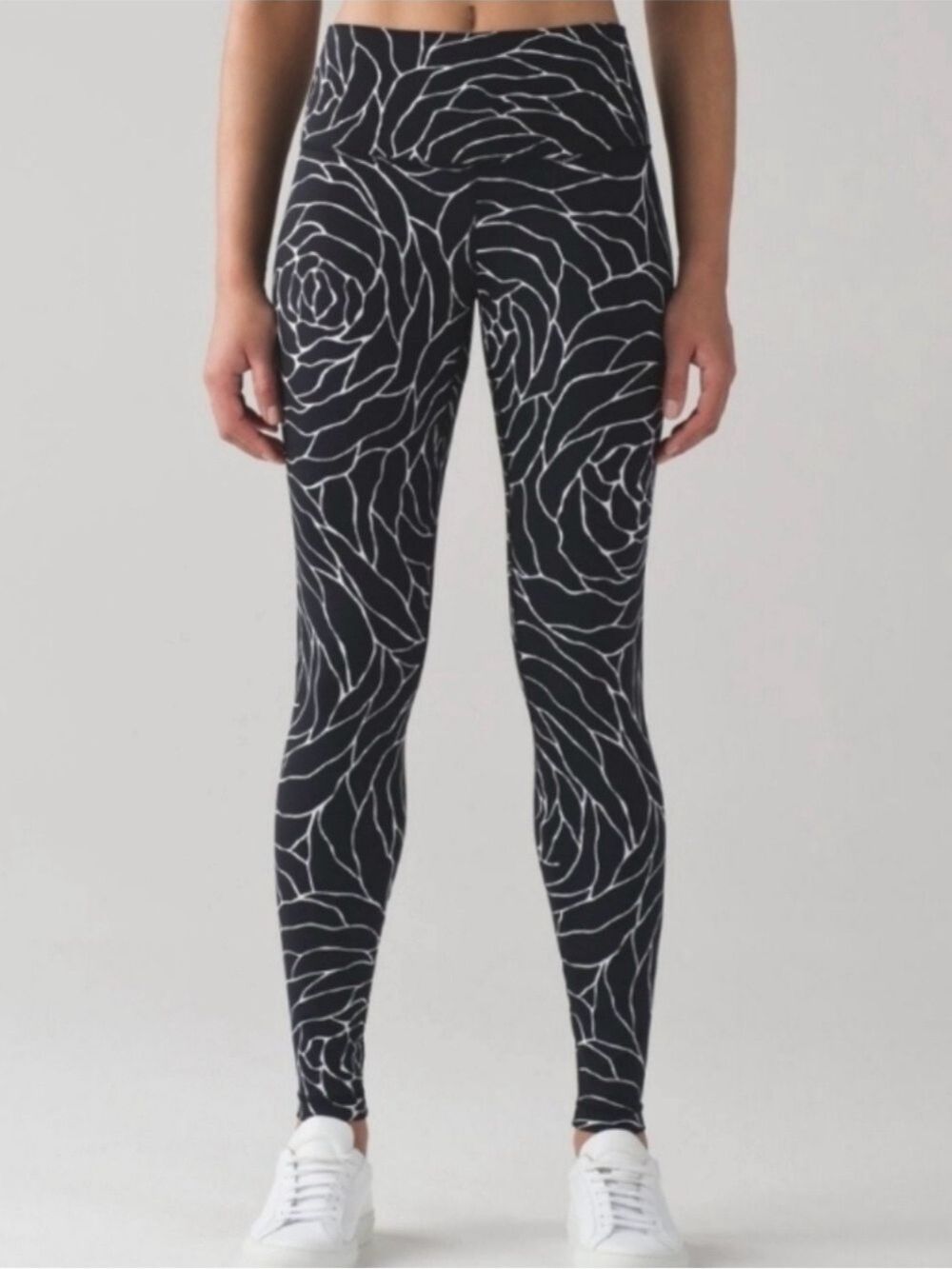 Lululemon Wunder Under High Rise Tight Radiate Rose Alpine White Black Size 8